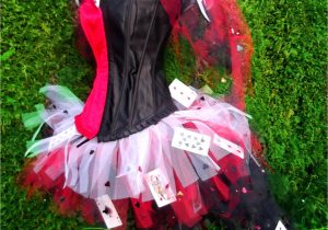 Diy Queen Of Hearts Card Crown 42 Best Trashion Show Ideas Images Queen Of Hearts Costume
