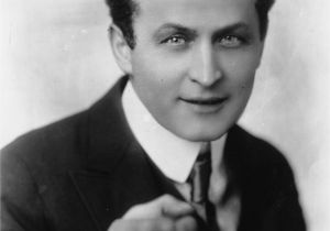 Father Of Modern Card Magic Harry Houdini the Great Escape Artist