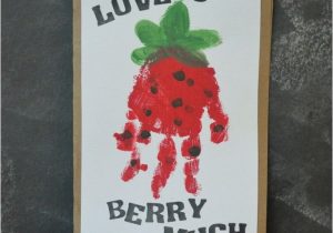 Love School Wild Card Entry “berry Much” Handprint Strawberry Card Idea for Kids to
