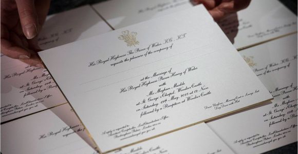 Meghan Markle Thank You Card Harry and Meghan Mail 600 Wedding Invitations with Dress